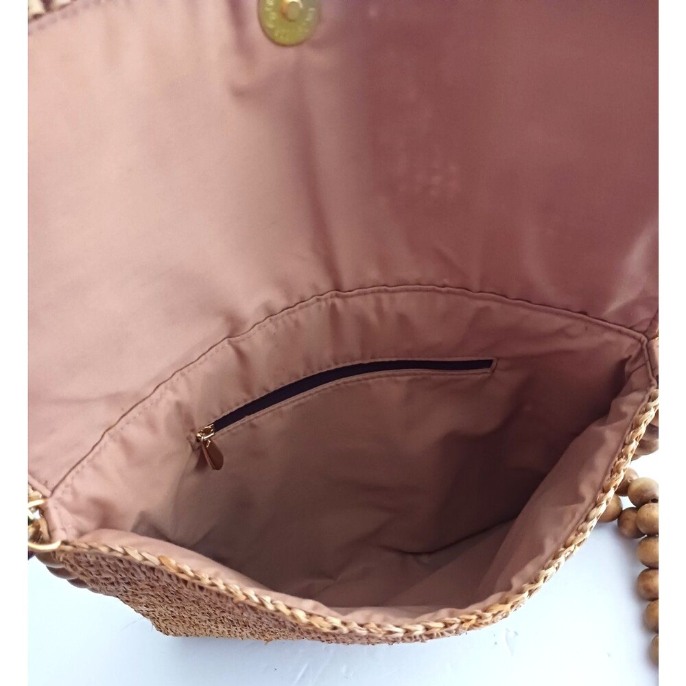 FILO Woven Straw Crossbody Flap Front Round Natural Wood Bead Strap - Picture 6 of 8
